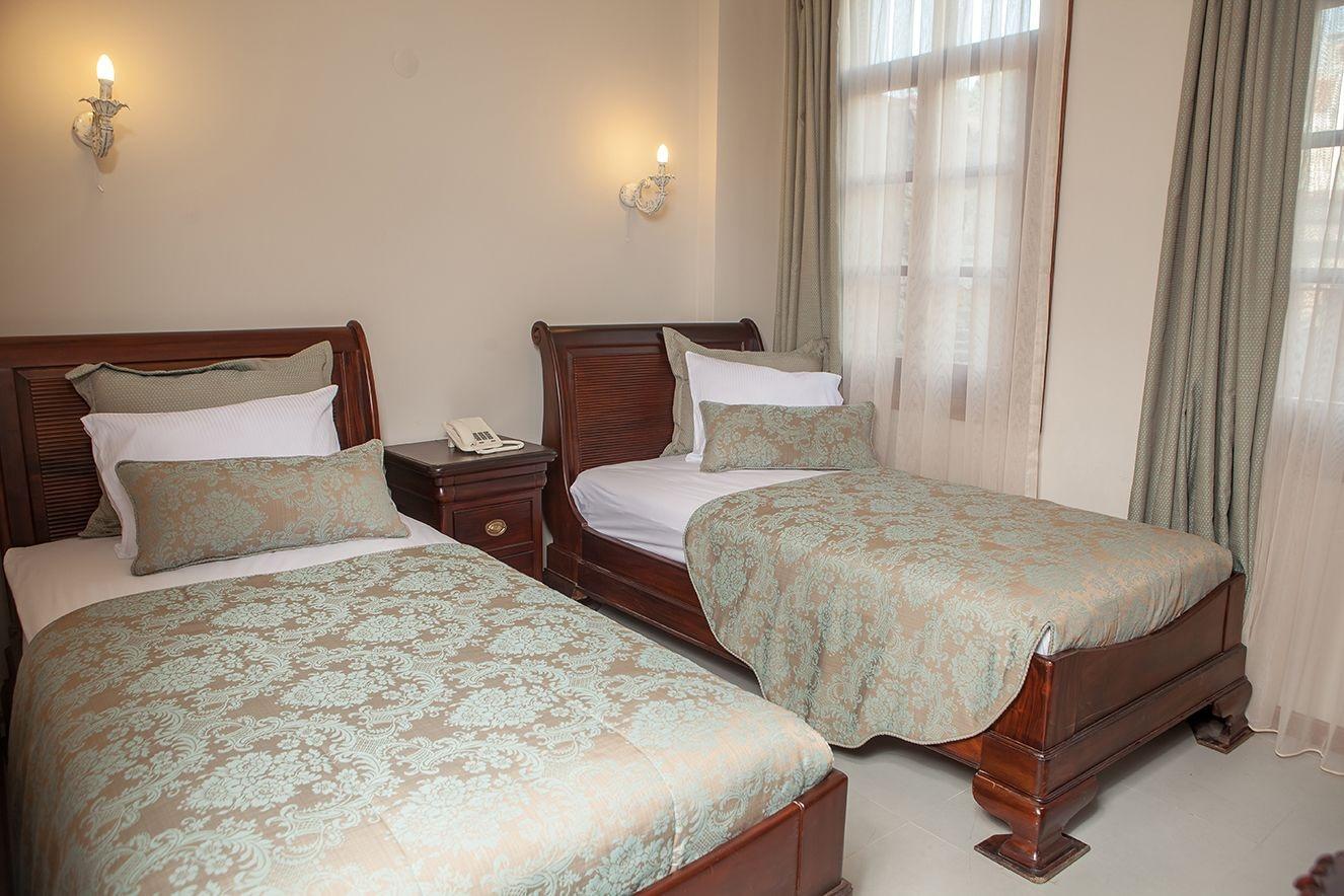 La Petra Hotel Izmir Exterior photo
